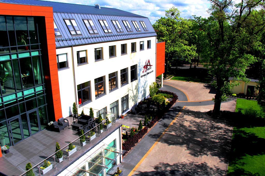 Hotel Austeria Conference & Spa Ciechocinek Exterior foto